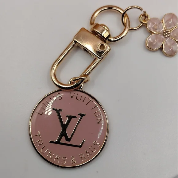 Louis Vuitton Zipper Pull, Authentic. Light Pink, 25mm - Picture 7 of 9